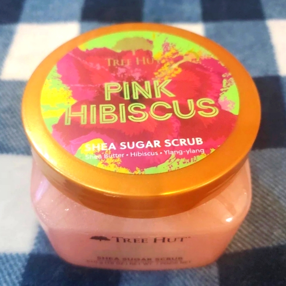 Tree Hut Pink Hibiscus Scrub